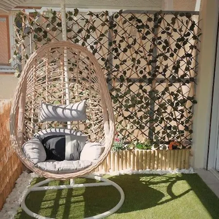Cozy In The Heart Of Athens! * Atena