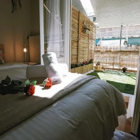 Cozy In The Heart Of Athens! Atena