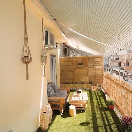 Cozy In The Heart Of Athens! *